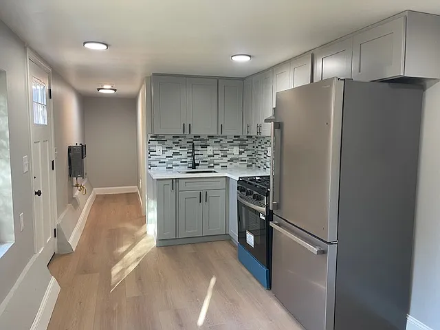 620 Grace St #A — Photo 3