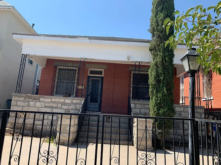 1219 N Laurel St — Photo 14