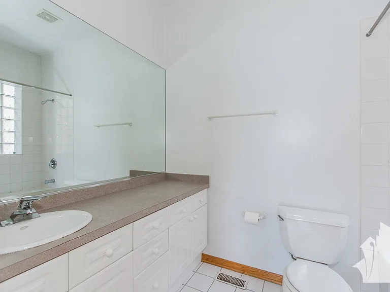 2732 W North Ave #1 — Photo 9