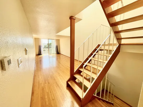 Nopa 3 Level 2br/2ba Townhouse Style Condo W/Garage, Laundry, Deck - Progressive, 1247 Broderick St, San Francisco, CA 94115