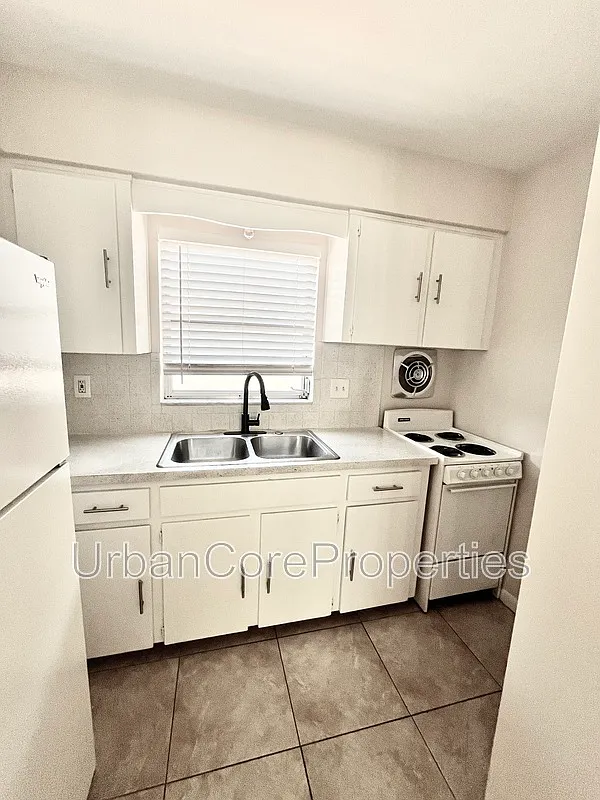 1 bed, 1.0 bath, 560 sqft, $1,495 — Photo 4