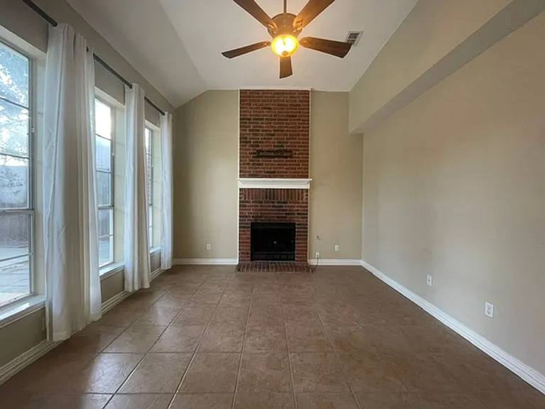 3222 Mapleridge Dr — Photo 14