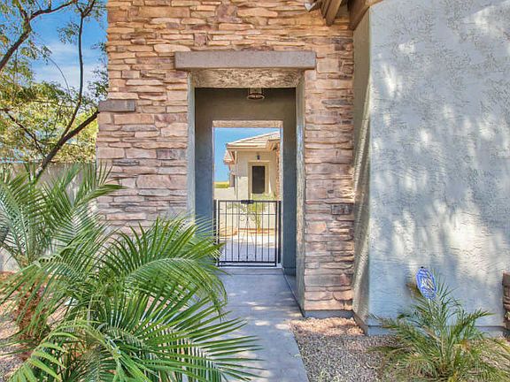 4th image of 3132 E Oriole Way