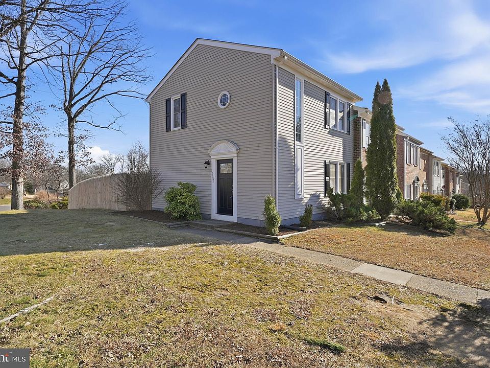 1st image of 12301 Woodlawn Ct