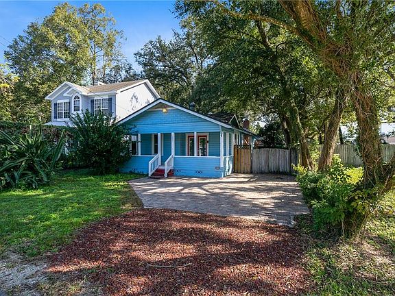 3rd image of 1521 Cloverlawn Ave