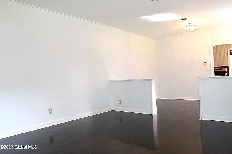 4th image of 49 Voorheesville Avenue