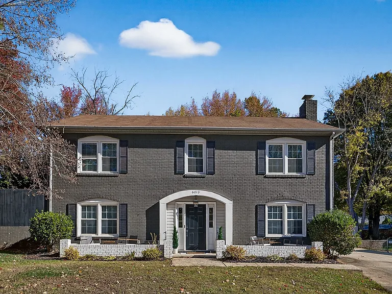 6013 Ferndale Pl — Photo 1