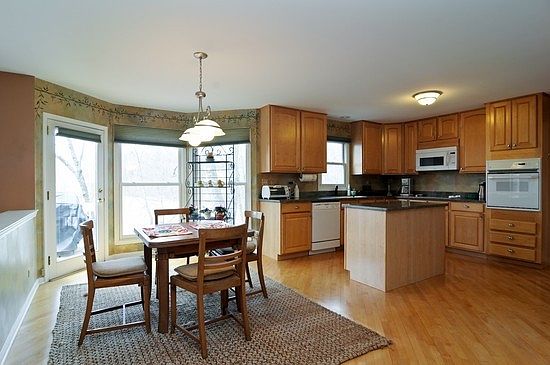 5th image of 549 Lions Dr