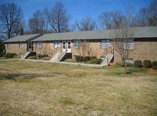 101 Daniel St APT D, Brookneal, VA 24528