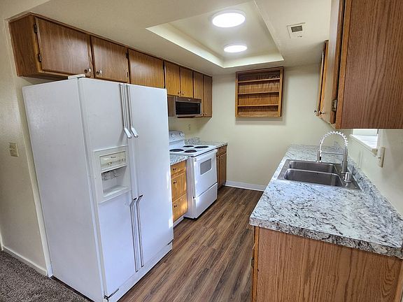 4th image of 1800 Idlewild Dr #47