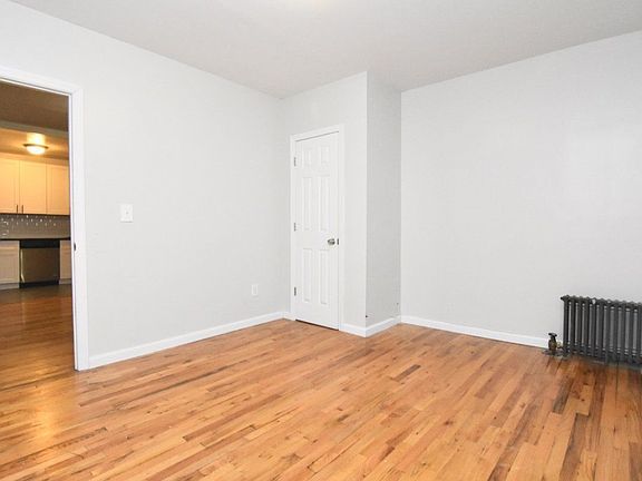 5th image of 650 W 177th St APT 4