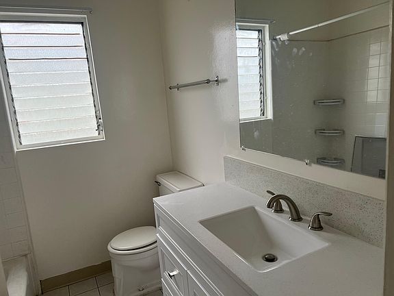 4th image of 1725 Federal Ave #8