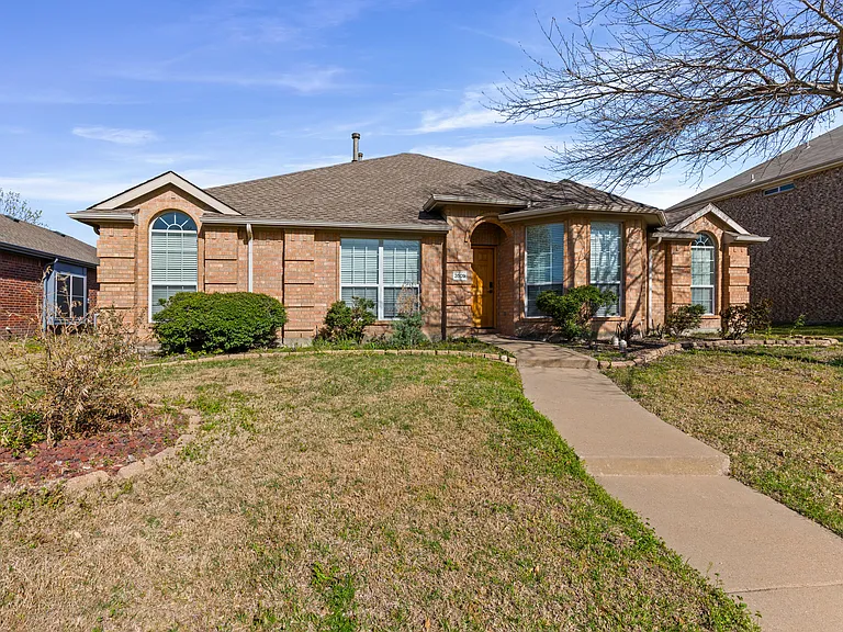 3509 Manor Dr — Photo 3