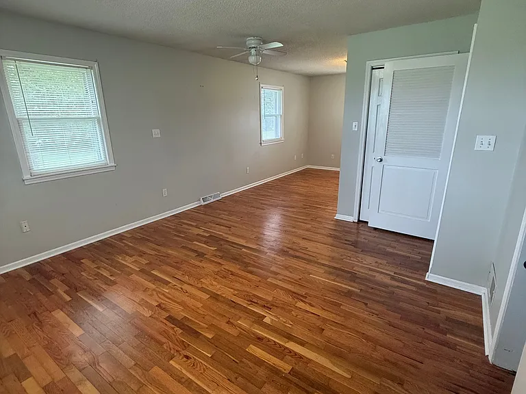 19555 N Highway 63 — Photo 16