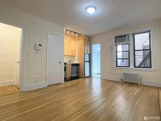 Rented by Oxford Property Group | media 3