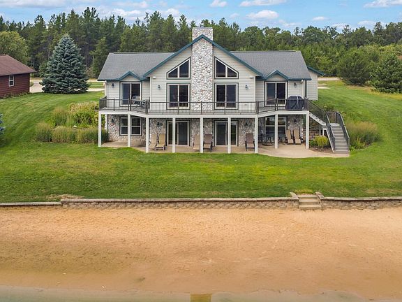 3rd image of W5749 Waterstone Ln