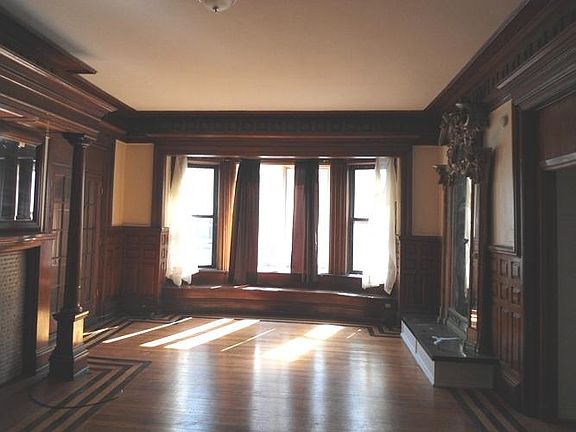 5th image of 53 Richmond Ave APT A2