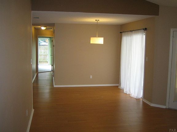 3rd image of 7522 Southpointe Pl