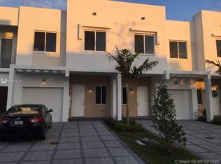 7229 NW 102nd Pl, Doral, FL 33178