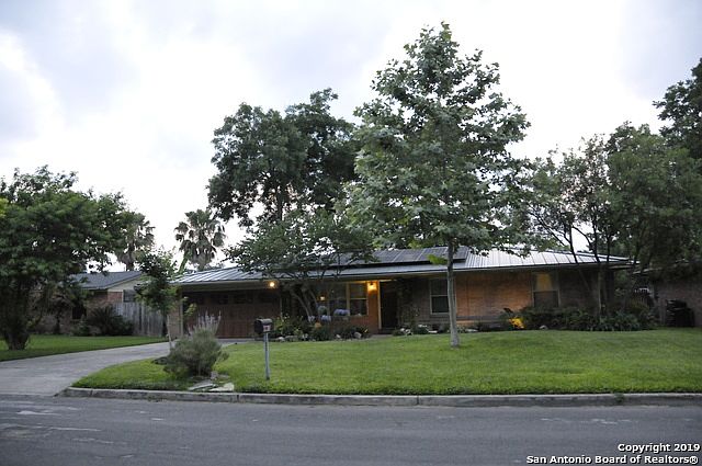 1st image of 5415 Arrowhead Dr