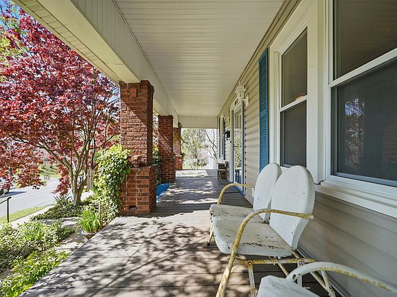 5th image of 1013 Maryland Ave