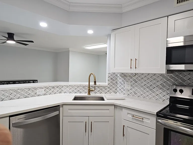400 Scotia Dr #203 — Photo 69