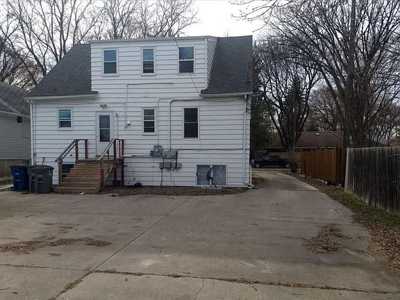 2nd image of 408 13th St S #408