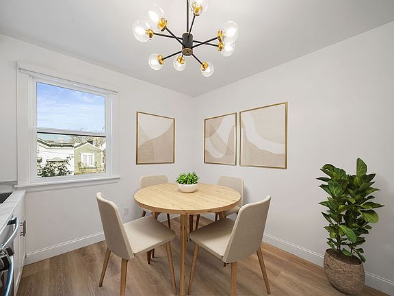 4th image of 452 Oak St APT 3