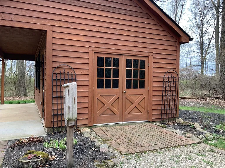 172 Bermuda Dr — Photo 3
