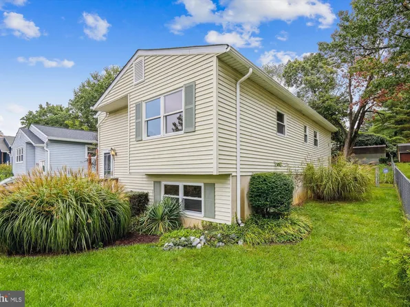 1933 Grant Rd, Baltimore, MD 21227