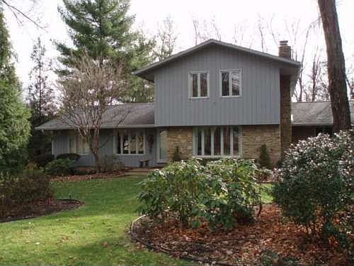 1st image of 2302 E Woodstock Pl