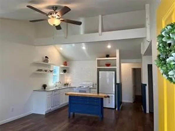 315 Hobson St, Weatherford, TX 76086