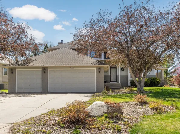 11525 Pondview Ct, Champlin, MN 55316