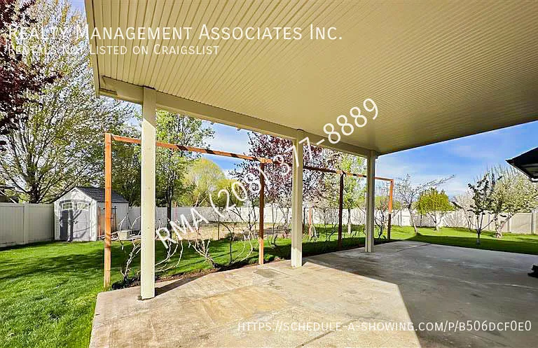 3027 N Betula Ave — Photo 20