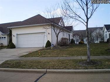 3rd image of 419 Muirfield Dr