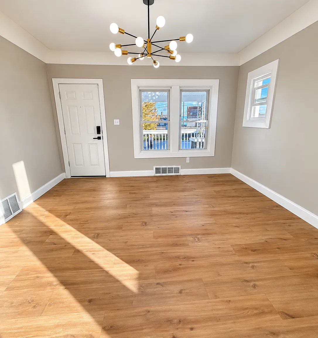 17055 Flora Street — Photo 4