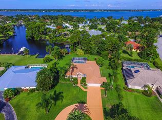 1676 NW Pine Lake Dr, Stuart, FL 34994