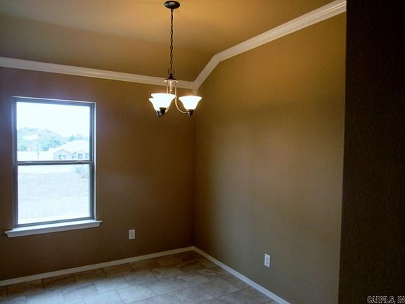 5th image of 1701 Whitehaven N