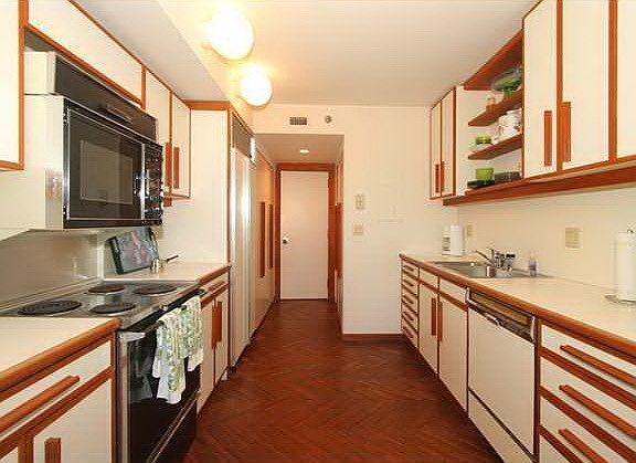 3rd image of 19707 Turnberry Way APT 16J