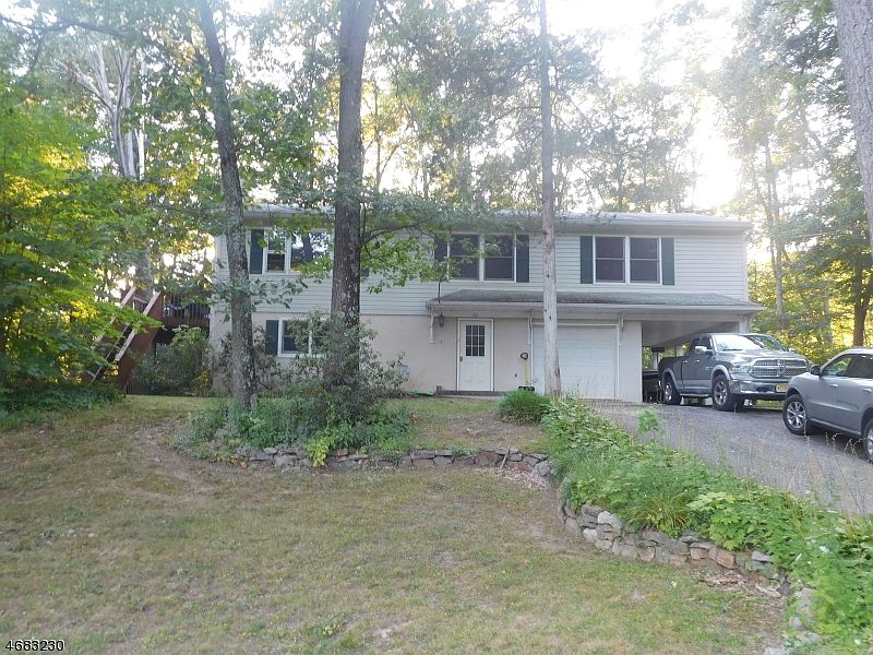 1st image of 48 Lounsberry Hollow Rd