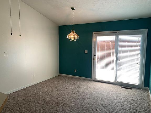 5th image of 2925 Pawnee Dr