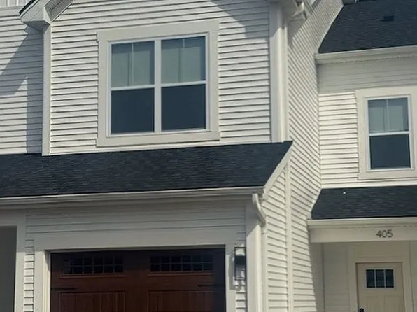 405 Erie Ridge Dr, Henrietta, NY 14467