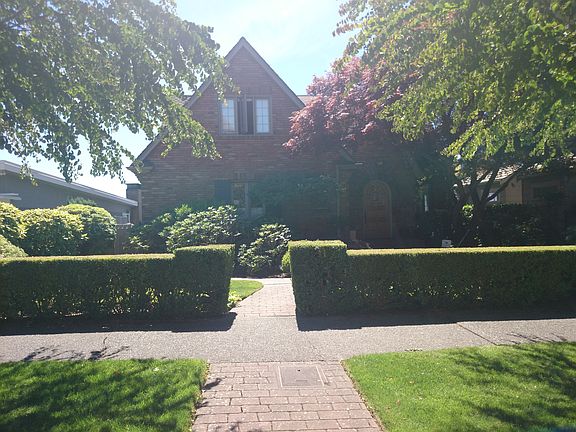 2nd image of 2341 Rosemont Pl W