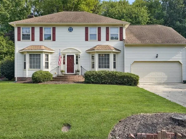 613 Corapeake Dr, Chesapeake, VA 23322