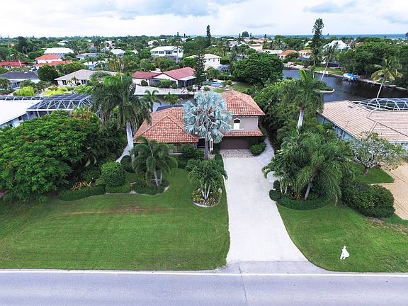 3rd image of 918 Lindgren Blvd