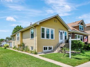 3340 Elm Ave, Brookfield, IL 60513