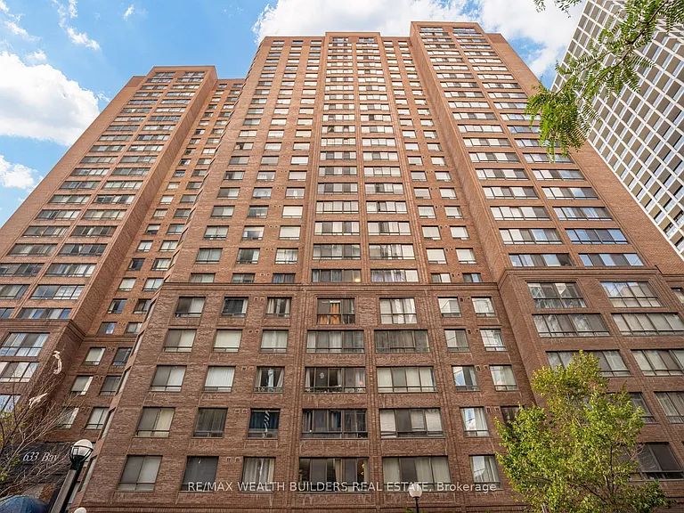 633 Bay St #803 — Photo 3
