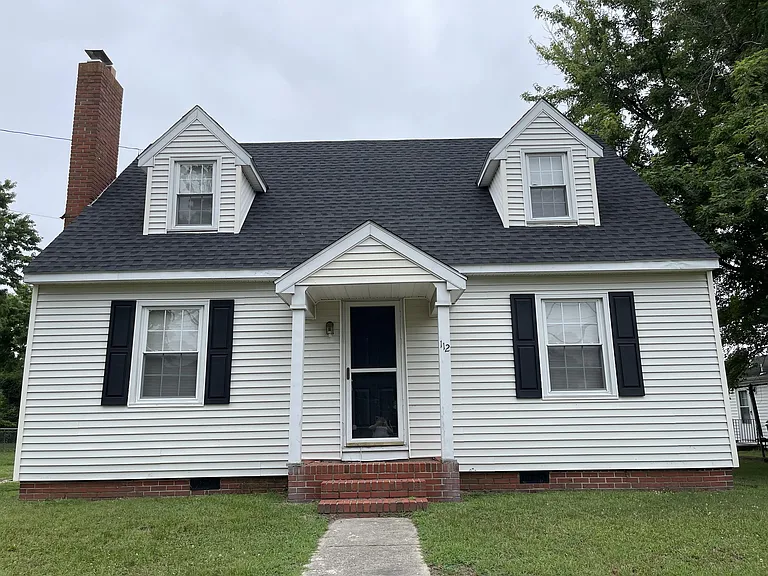 112 Poplar St — Photo 1