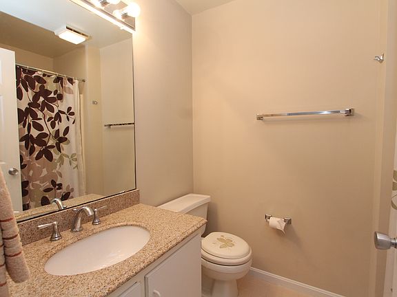 5th image of 73 Trotters Ln #501