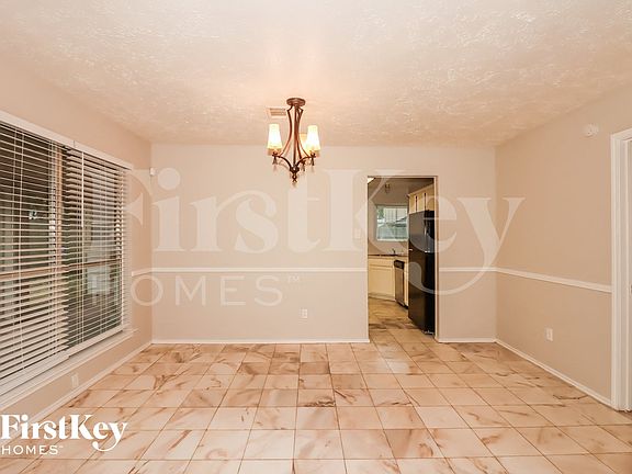 5th image of 12314 Meadow Ridge Dr